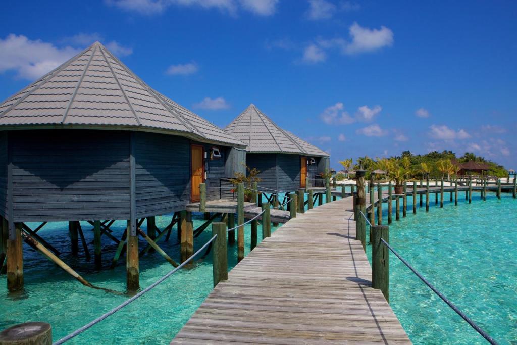 Komandoo Island Resort & Spa, photograph 2.