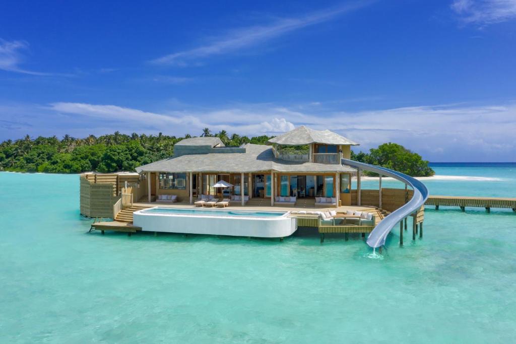 Soneva Fushi Resort, photograph 7.