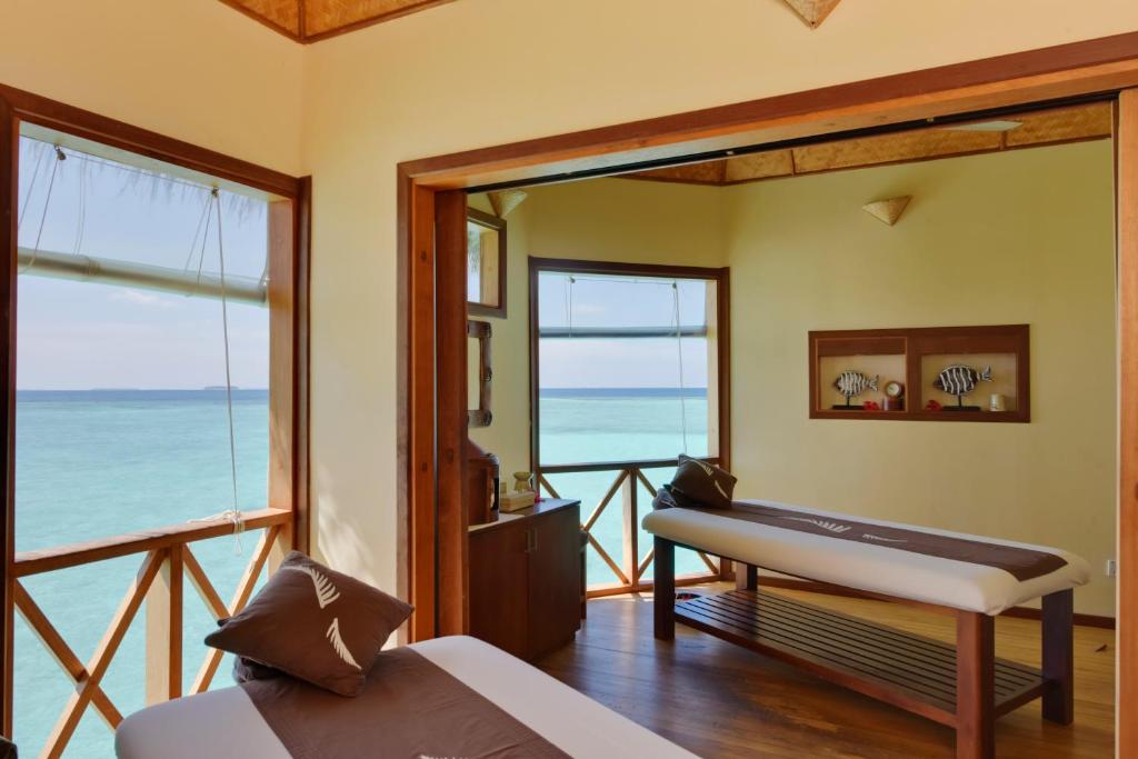 Thulhagiri Island Resort & Spa, photograph 1.