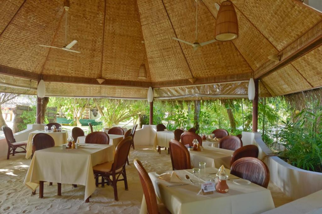Thulhagiri Island Resort & Spa, photograph 7.